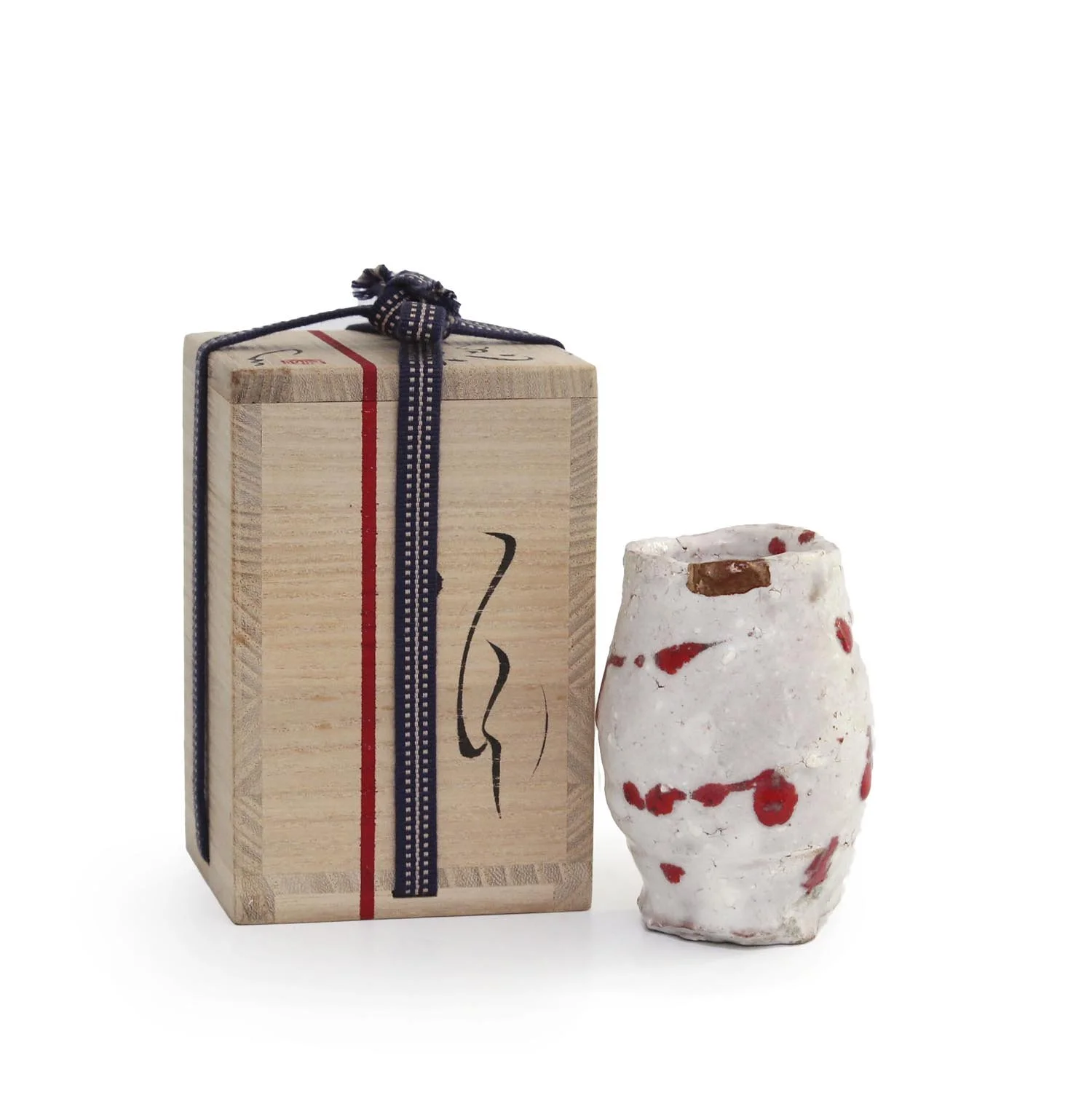 Toru Ichikawa - Red Dotted Yunomi with Signed Wooden Box (INV